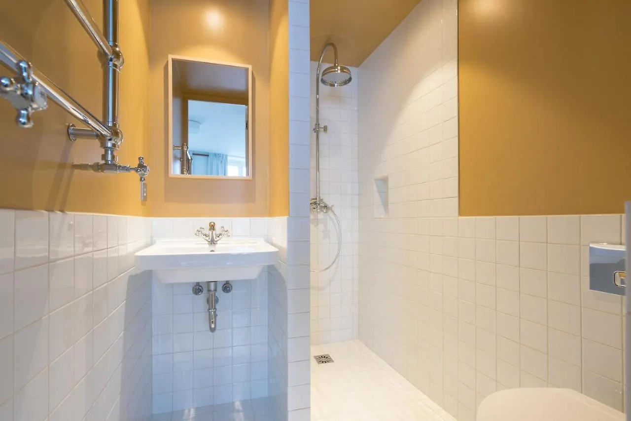 Pied A Terre Saint Honore Paris