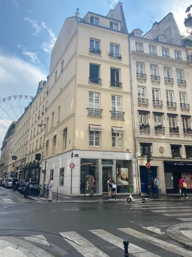 Pied A Terre - Saint Honoré Paris